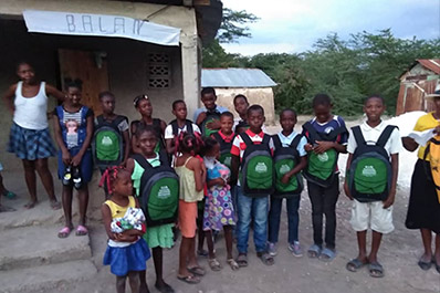 Thanksgiving backpacks with supplies giveaway, Balan Haitin: November 2018